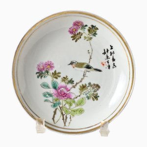 Piatto in porcellana dipinto a mano, inizio XX secolo, Cina