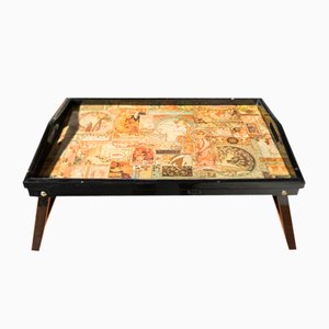 Vassoio da colazione vintage con gambe pieghevoli, design funzionale ed elegante, anni '90