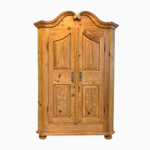 Baroque Farmhouse Cabinet in Wood