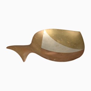 Piatto centrale con pesce in rame e ottone con metalli misti di E. Cabello, Messico, anni '60