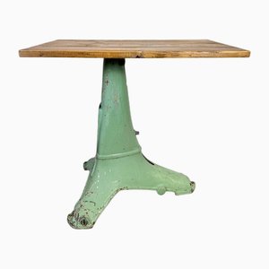 Table Industrielle en Fonte Verte, 1960s