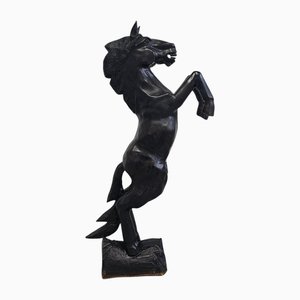 Brutalistische Handgeschnitzte Schwarze Pferdeskulptur aus Ebonisiertem Holz, Italien, 1970er