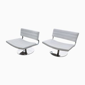 Set of Postmodern Swivel Lounge Chairs in White Leather and Chrome, Italy, 1970s