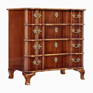 Skandinavische Mid-Century Barock Kommode, 1950er