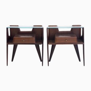 Mesitas de noche italianas modernistas de madera con tablero de vidrio, años 50. Juego de 2