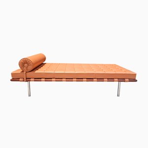 Divan Barcelona en Cuir Cognac par Ludwig Mies van der Rohe pour Knoll Inc. / Knoll International, 2010s
