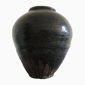 Khmer Braun Glasierte Terrakotta Vase, Ende 18. Jh.