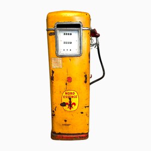 Pompa benzina vintage in metallo