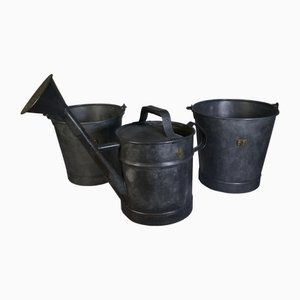 Eimer und Gießkanne aus verzinktem Stahl mit Zahlen aus Messing, 1950er, 3 . Set
