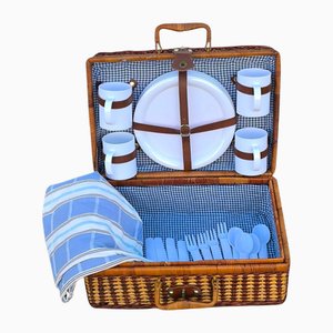 Caja de picnic vintage de mimbre, 1940. Juego de 22