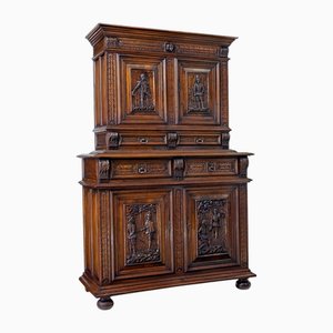 Italienischer Schrank aus geschnitztem Nussholz, 1850er