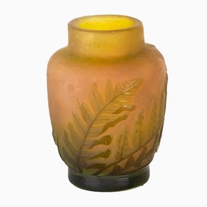 Vase Camée en Verre avec Motif Vert Fougère par Emile Gallé, 20ème Siècle