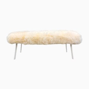 Weiße Yeti Bank aus echtem Schaffell von Area Design