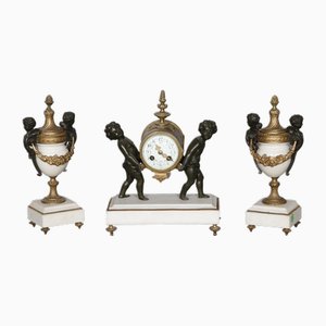 Orologio da camino Napoleone II in stile Luigi XVI con Putti e quadrante, anni '60 dell'Ottocento, set di 3