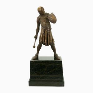 Josef Moest, Kreuzritter mit Schild und Streitkolben, 1910, Bronze