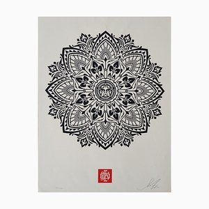 Shepard Fairey (Obey), Adorno de mandala negro, Serigrafía