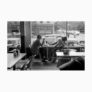 Claude Vesco, Manhattan Village Coffee Shop, Men at Table, 1980, Silberdruck