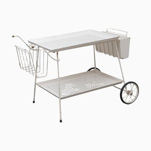 Mesa de servicio para exteriores con bandeja rectangular perforada de chapa, años 50