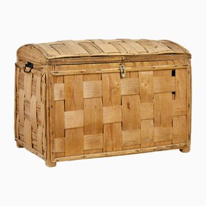 Antique Scandinavian Woven Pine Dome Trunk, 1890