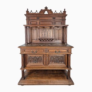 Gotisches Sideboard aus Nussholz & Griotte Marmor