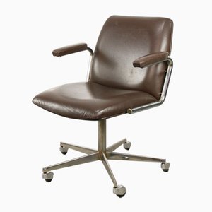 Silla giratoria italiana Mid-Century de cuero marrón