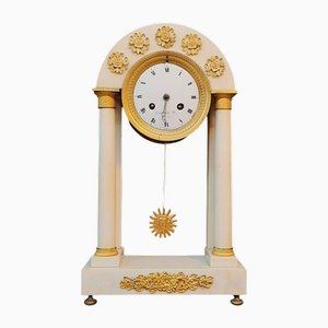Orologio a pendolo Portico in marmo bianco, Francia