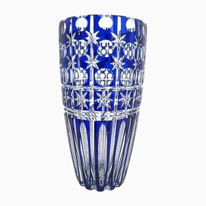 Jarrón bohemio de cristal tallado en azul cobalto, años 60