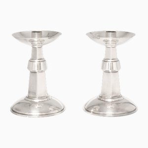Portacandele Art Déco grandi placcati in argento, Regno Unito, anni '30, set di 2