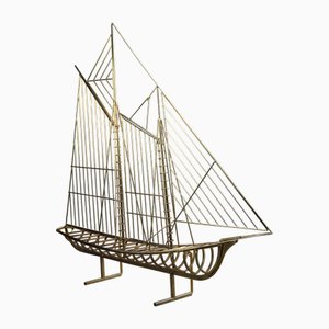 Curtis Jere, Scultura di barca a vela, 1976, ottone