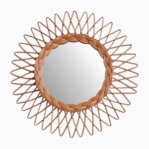Espejo francés en forma de sol de ratán, años 50