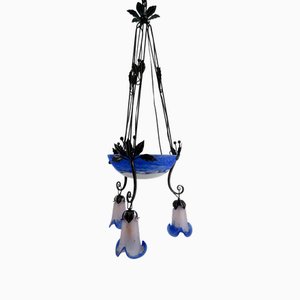 Art Deco Kronleuchter aus Schmiedeeisen mit Blauem mundgeblasenem Glas, Frankreich