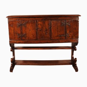 Aparador gótico del siglo XVI