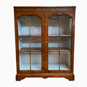 Vintage English Showcase