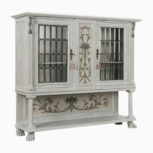 Vitrine Néo-Renaissance à Deux Portes