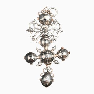 Cruz flamenca de plata con diamantes, década de 1800