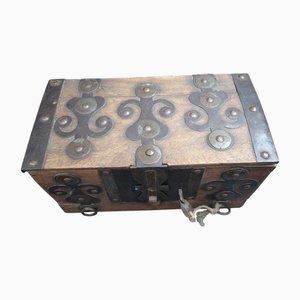 Storage Chest for the Touareg