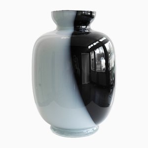 Vaso bianco e nero, anni '80