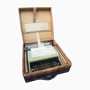 Lettera 22 Typwriter with Original Box by M. Nizzoli for Olivetti, Italy, 1950s
