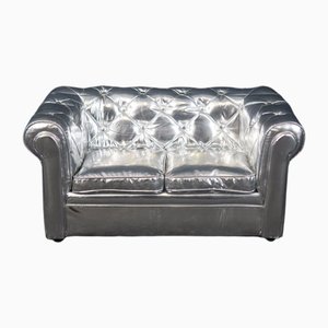 Kleines englisches Chesterfield Sofa