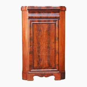 Alacena Biedermeier de caoba, mediados del siglo XIX
