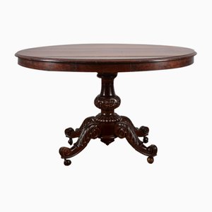 Antique Oval Table in Walnut