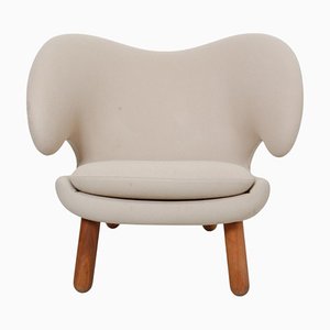 Pelikan Stuhl aus beigefarbenem Stoff von Finn Juhl