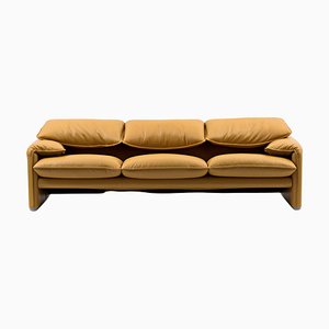 Drei-Sitzer Sofa von Vico Magistretti für Cassina