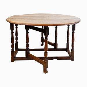 Englischer Tisch mit Klappen und gedrechselten Beinen, 19. Jh.