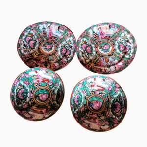 Porcelain Bowls with Plates with Pink Medallion, Set of 4