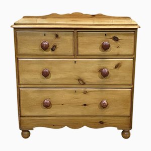 English Chest of Drawers in Fir