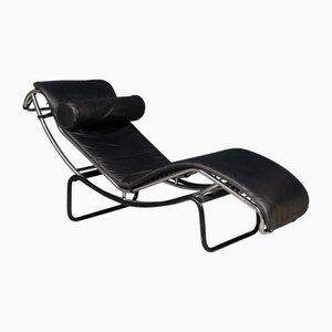 Le Corbusier Online Shop | Shop Furniture at Pamono