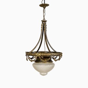 Lampadario in stile impero con paralume in vetro color latte, anni '60