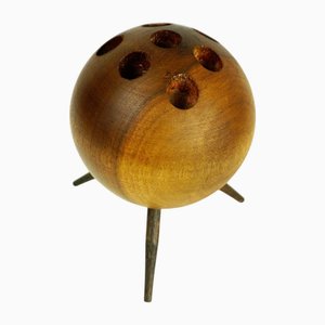 Österreichischer Mid-Century Kerzenhalter aus Nussholz, Carl Auböck zugeschrieben, 1950er