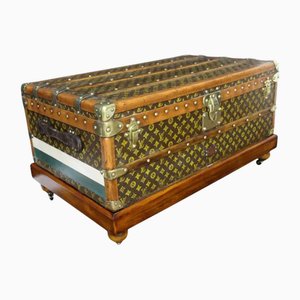 Dampfschifftruhe mit Schablonen-Monogramm von Louis Vuitton, 1920er